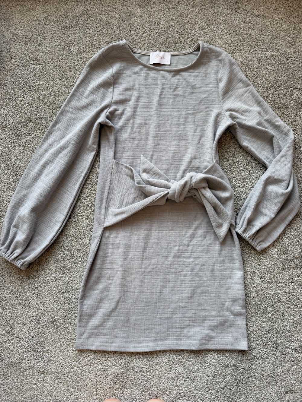 Women’s Blush Boutique Light Gray Long Sleeve Tie Waist Dress- Size Small